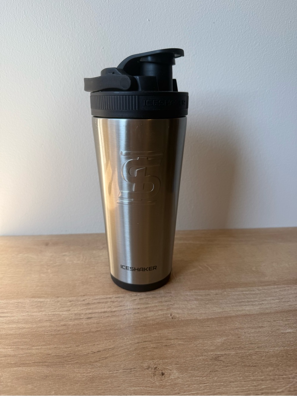 Ice Shaker Insulated Stainless Steel Shaker Bottle 26oz, Stainless Steel